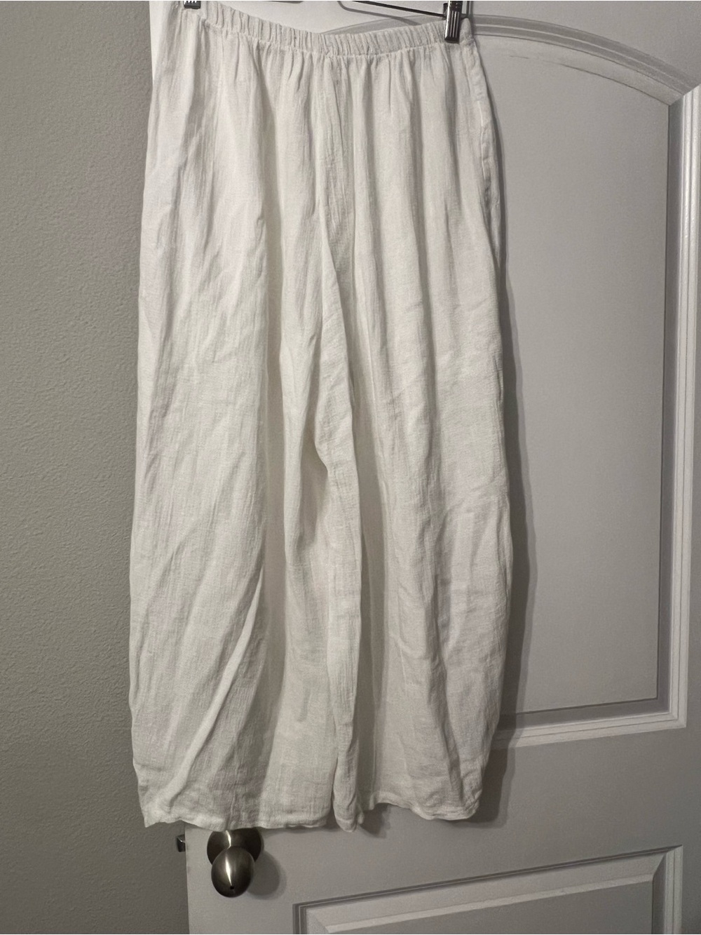 Marisima Italian White Wide-Leg Linen Pants - Picture 4 of 7
